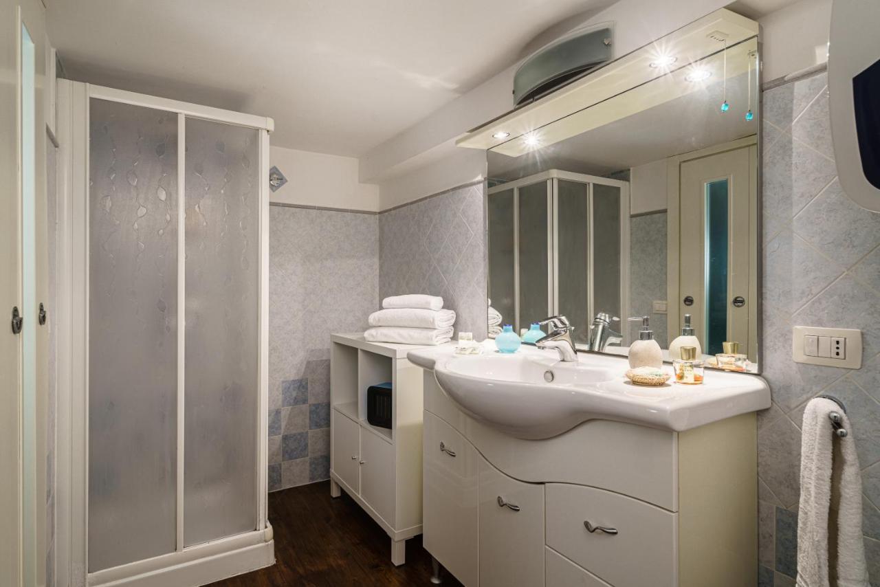 Sunplace Marina كالياري المظهر الخارجي الصورة